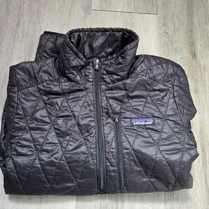 Patagonia Women's Nano Puff Pullover Size XS Black Color